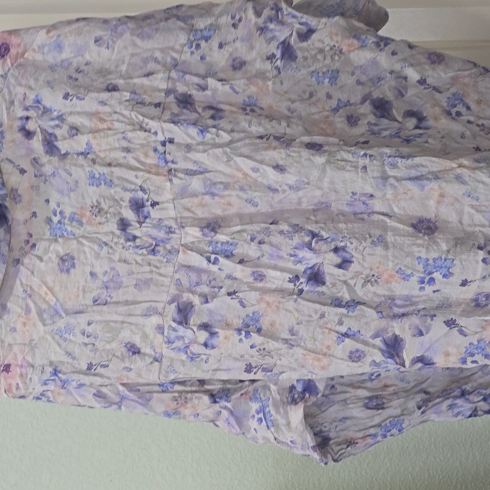 Floral Button Up - Picture 5 of 5